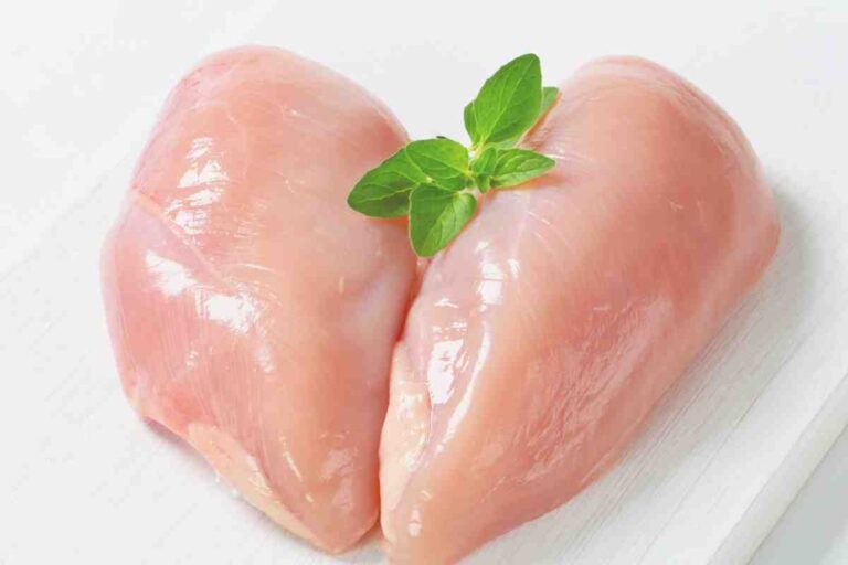 Can You Boil Frozen Split Chicken Breast (Nov 2023)