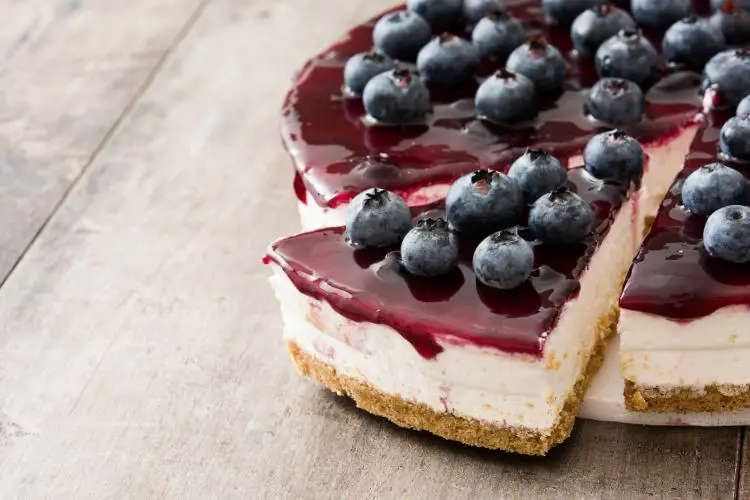 5 Expert Tips: How to Transport Cheesecake Safely (Nov 2023)