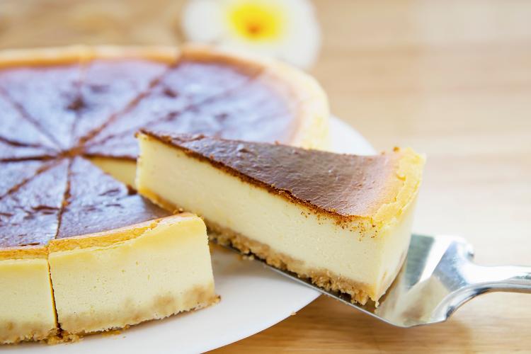 Reliable Ways to Get Cheesecake Out of a Pan (Nov 2023)