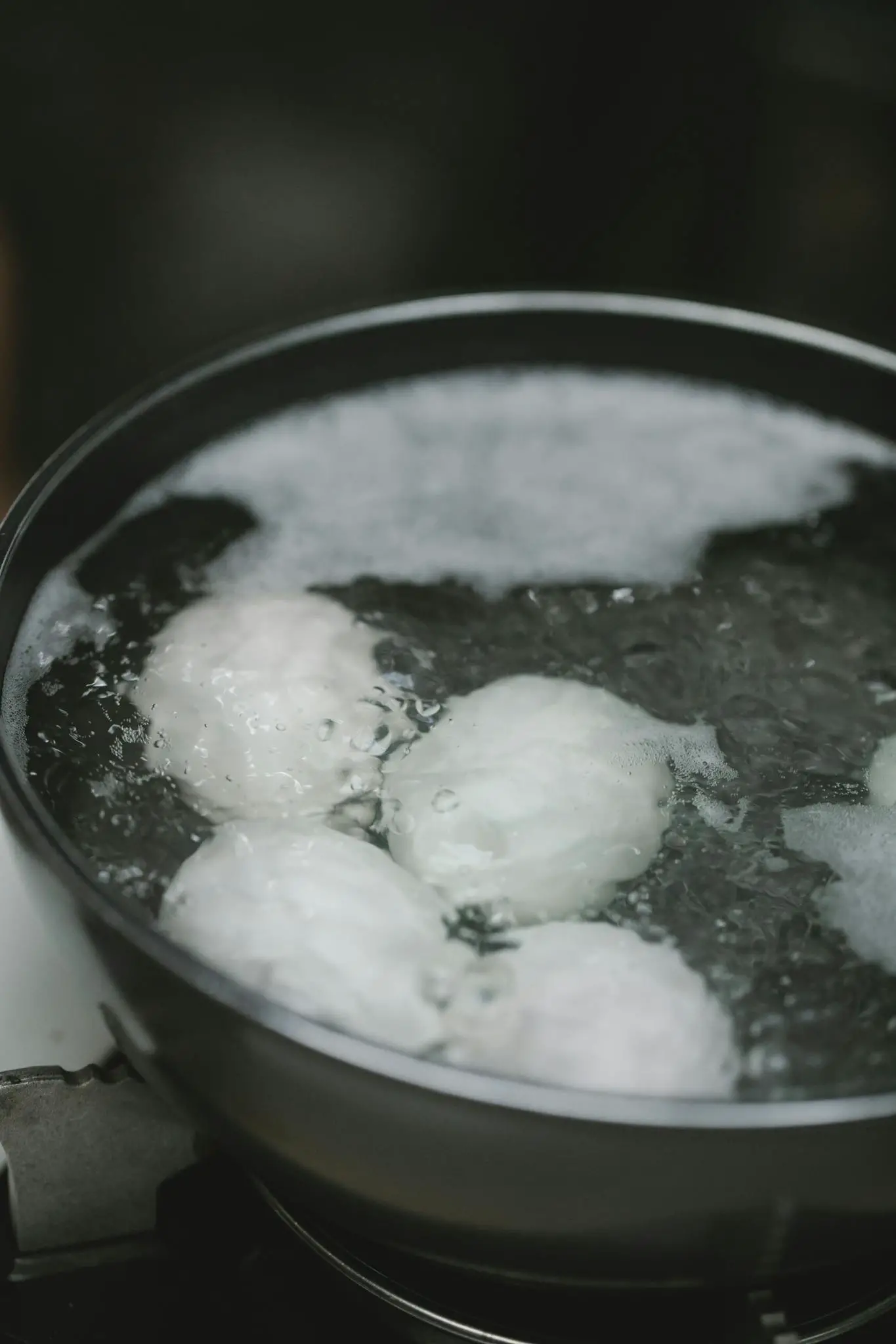 How to Boil Frozen Eggs